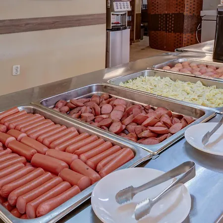 Kini Park & Free Parking Златни пясъци