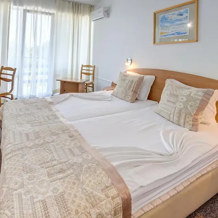 Hotell Kini Park & Free Parking Golden Sands