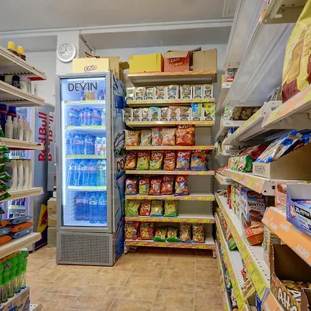 Kini Park & Free Parking Хотел Златни пясъци