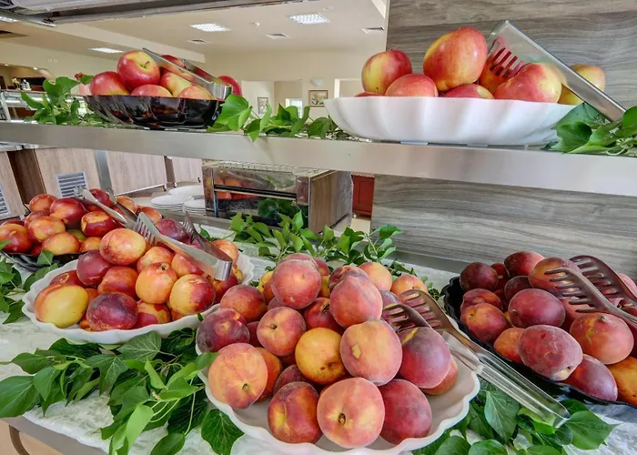 Kini Park & Free Parking Hotel Nisipurile de Aur