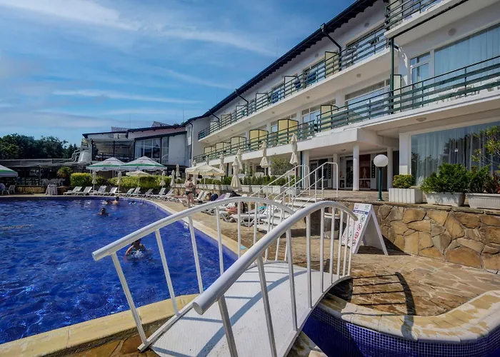 Kini Park & Free Parking Nisipurile de Aur