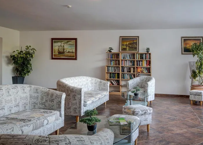 Hotel Kini Park & Free Parking Nisipurile de Aur