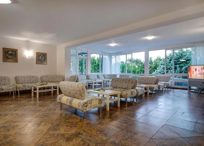 Hotel Kini Park & Free Parking Nisipurile de Aur