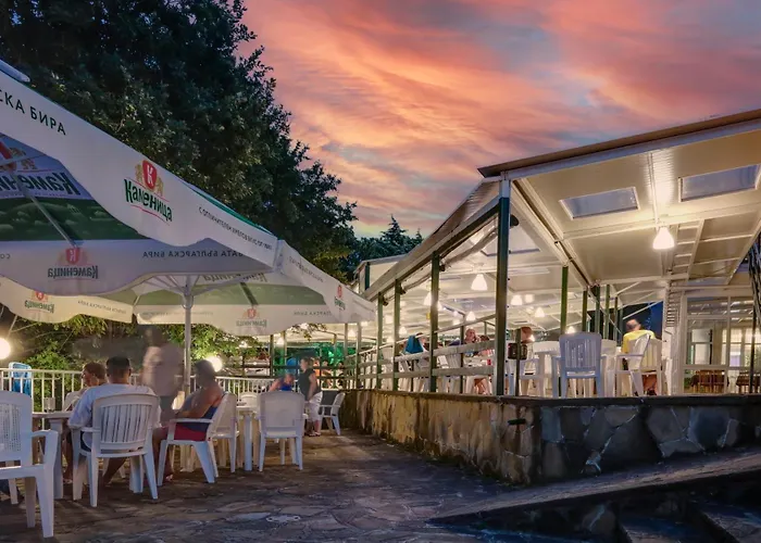 Kini Park & Free Parking Nisipurile de Aur