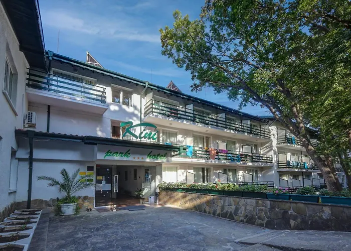 Kini Park & Free Parking Hotel Nisipurile de Aur