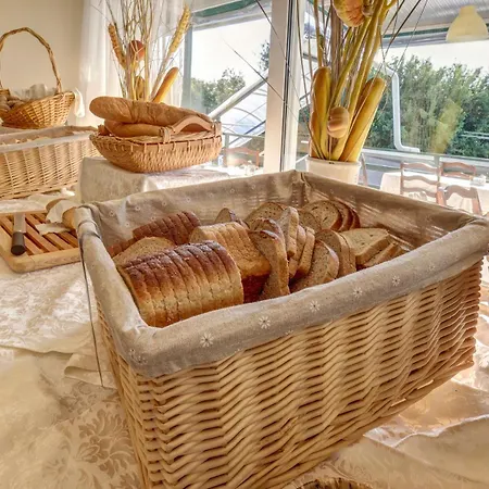 Kini Park & Free Parking Hotel Golden Sands