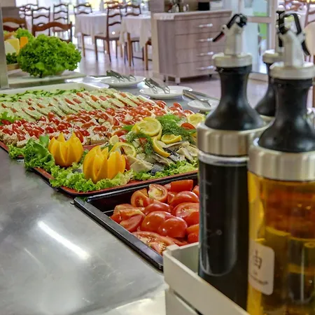 Kini Park & Free Parking 3*