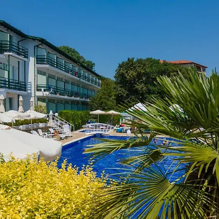 Kini Park & Free Parking 3* Golden Sands