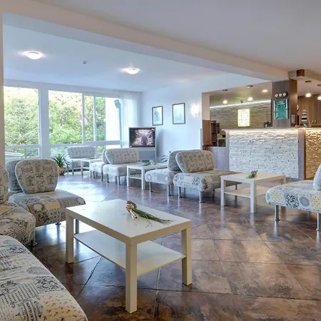 Hotel Kini Park & Free Parking Golden Sands