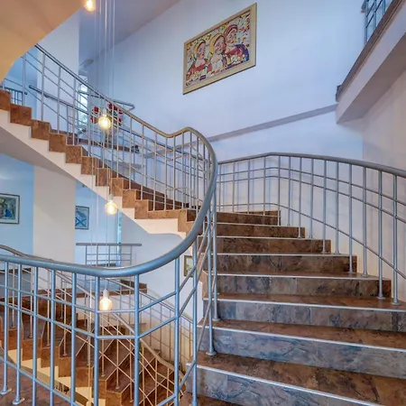 Hotel Kini Park & Free Parking Golden Sands