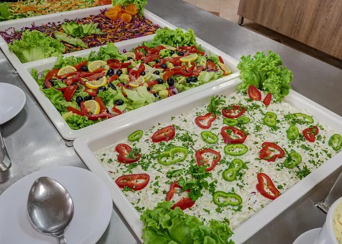 Kini Park & Free Parking Szálloda