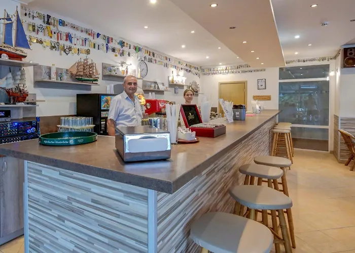 Kini Park & Free Parking 3*