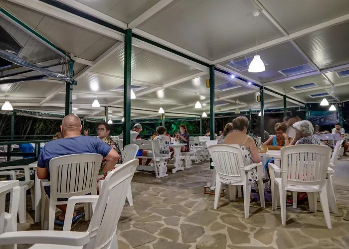 Kini Park & Free Parking